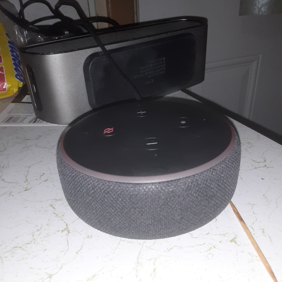 Echo dot Alexa - Picture 3 of 10